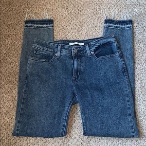 Levi’s 711 Skinny Jeans